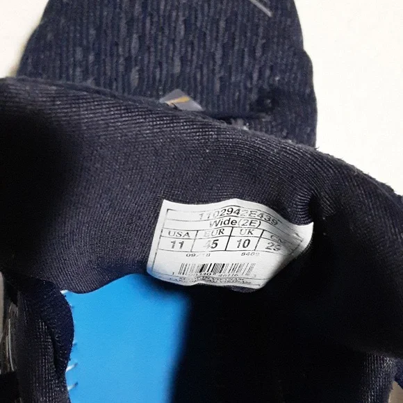 Brooks Men's Dark Blue Athletic Shoes Size 11. - Picture 4 of 8